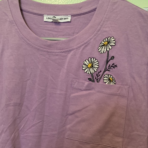 Love & lazy days Crop Top T shirt size M NWOT - Picture 2 of 4